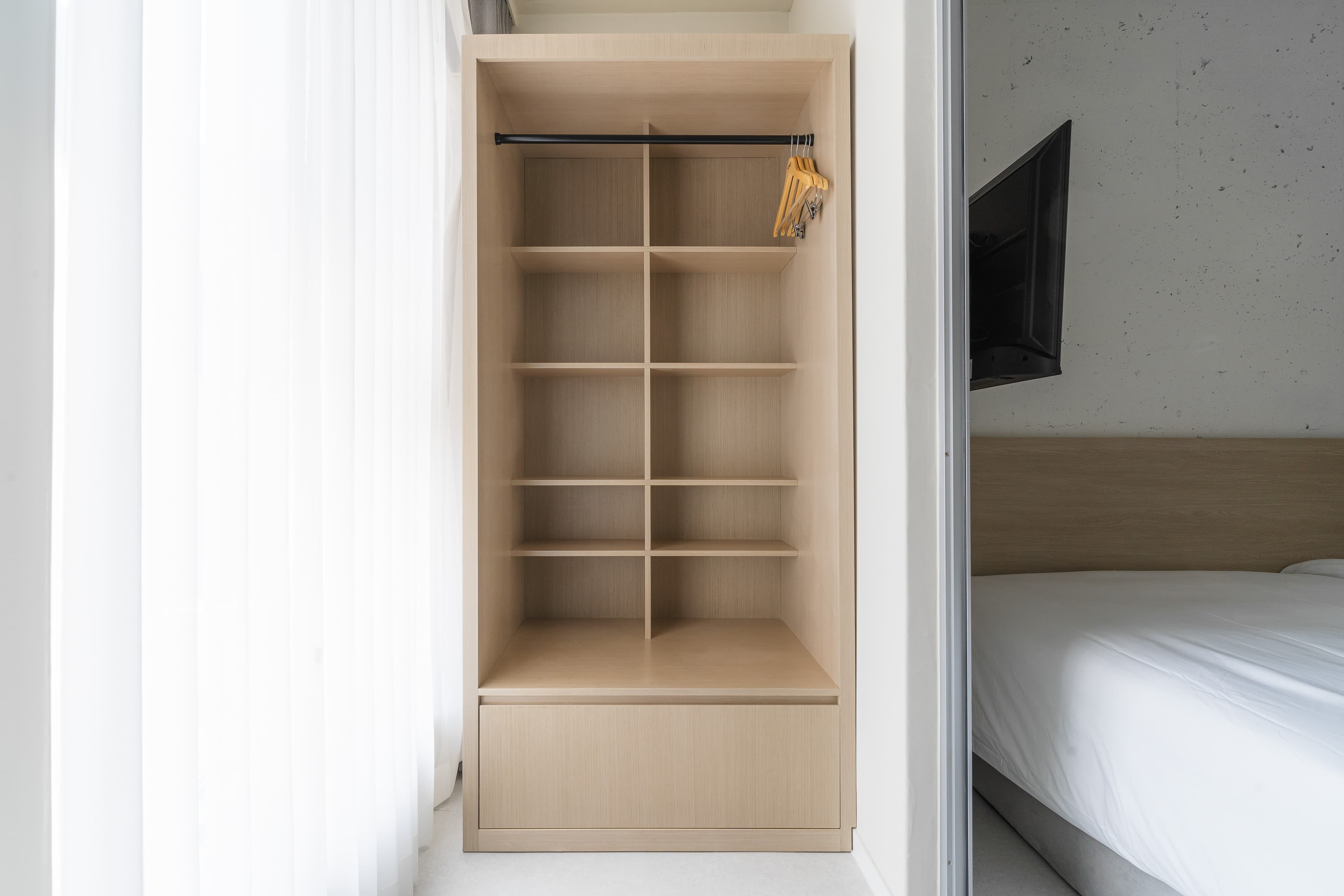 Standard Double Residence